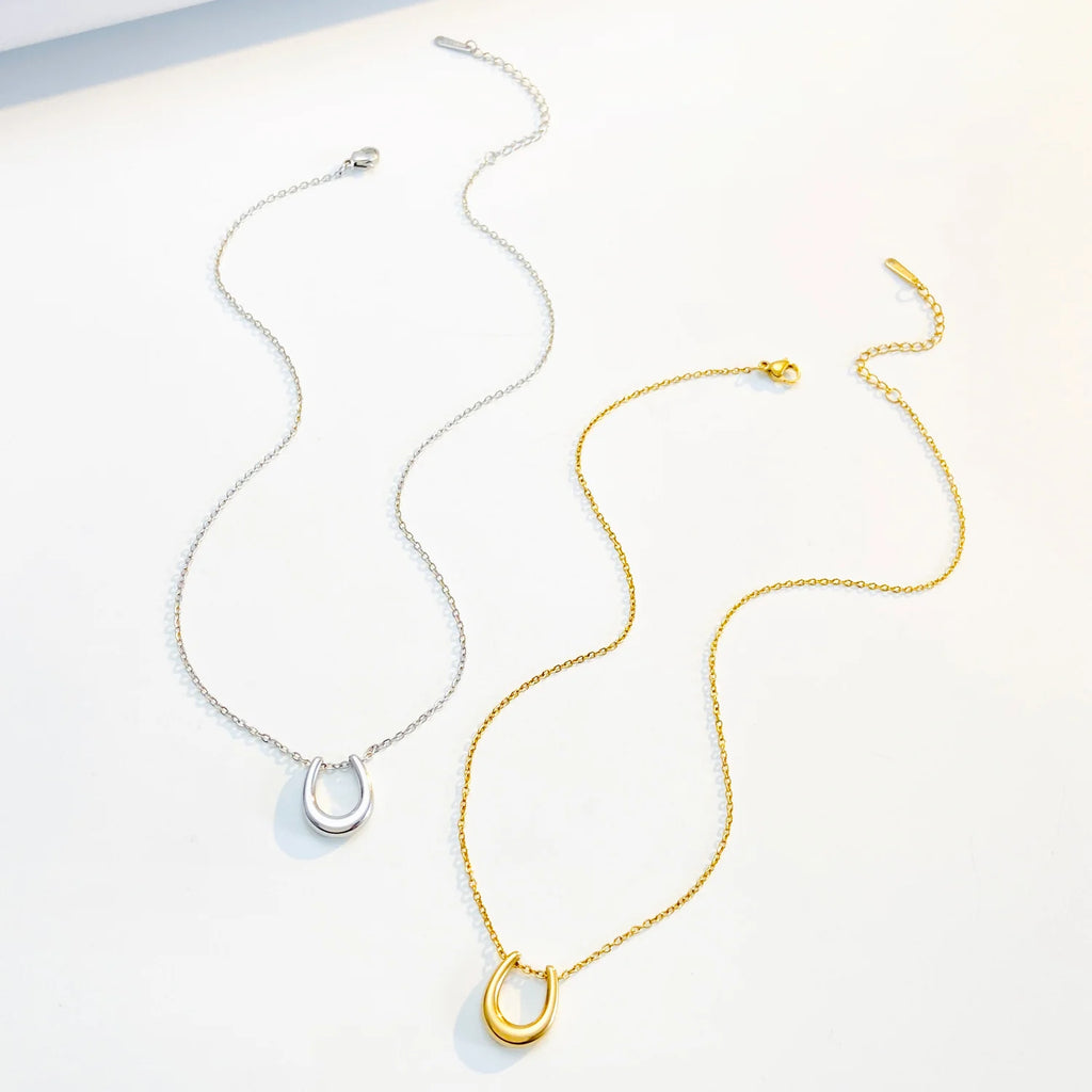 Horseshoe U-shaped Necklace